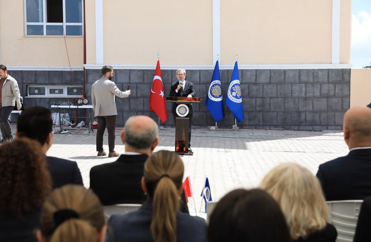 buranahmet11's tweet photo. 4⃣İlçemize değer katan Ankara Üniversitesi Bala Meslek Yüksekokulumuzun 3. kuruluş yıl dönümünü kutluyorum.Üniversitemizin her zaman yanında olmaya devam ediyor, Programda emeği geçen herkese teşekkür ediyoruz https://t.co/a2q9D4gRyq