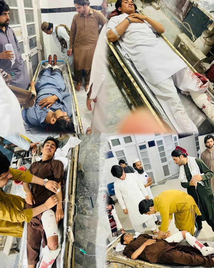 AWjamalfc's tweet photo. بنوں میں ڈرون حملے سے بچوں سمیت پانچ افراد زخمی💔

صیہونی فوج اور پاکستانی فوج کا طریقہ واردات ایک جیسا ہے
دونوں ظالم فوجیں دہشت گردوں کا بہانہ بنا کر مظلوموں کو نشانہ بناتے ہیں https://t.co/H4ORU55iJX