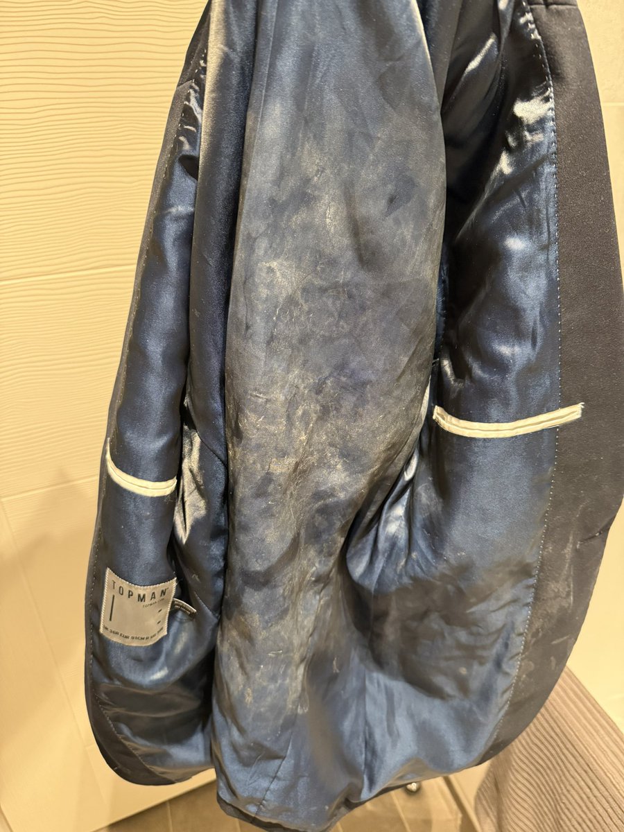 suitjacketman's tweet photo. @Kevin7889195862 That one really is stained 😈😈 https://t.co/3xSP99Y0G6