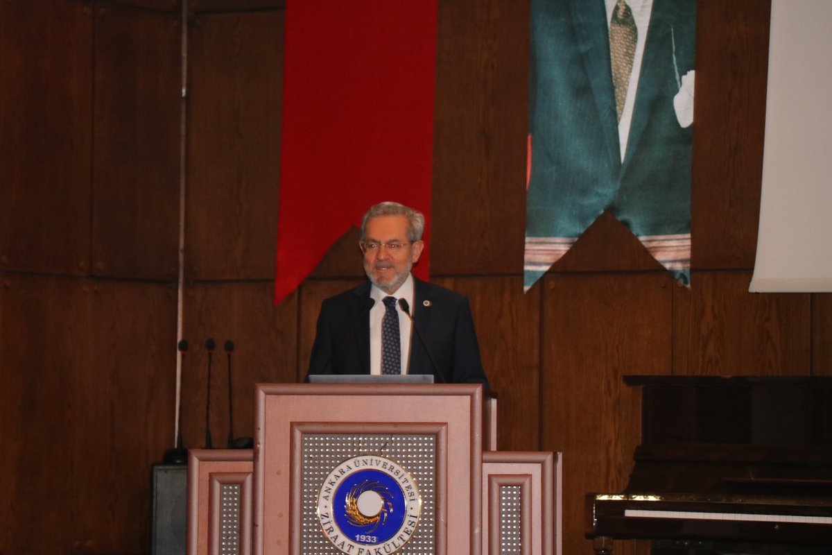 halkelindeislah's tweet photo. AGRIFEST 2026’da TAGEM Heyecanı 
Ankara Üniversitesi Ziraat Fakültesi’nde düzenlenen AGRIFEST 2026’da, Genel Müdürlüğümüz ve bağlı enstitülerimizle birlikte tarımın geleceğine ışık tutan çalışmalarımızı ziyaretçilerle buluşturduk.
@TCTarim @tagemgovtr @ibrahimyumakli @AhmetGumen https://t.co/Sjy754PcYn