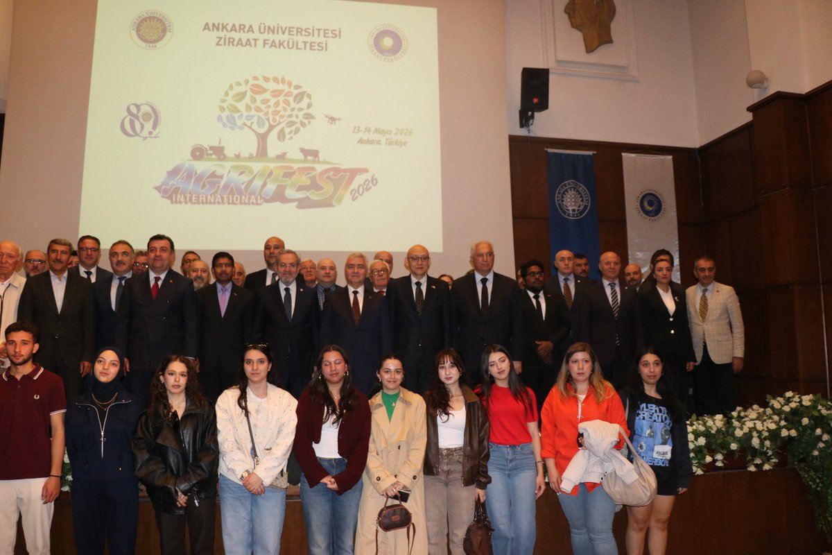 halkelindeislah's tweet photo. AGRIFEST 2026’da TAGEM Heyecanı 
Ankara Üniversitesi Ziraat Fakültesi’nde düzenlenen AGRIFEST 2026’da, Genel Müdürlüğümüz ve bağlı enstitülerimizle birlikte tarımın geleceğine ışık tutan çalışmalarımızı ziyaretçilerle buluşturduk.
@TCTarim @tagemgovtr @ibrahimyumakli @AhmetGumen https://t.co/Sjy754PcYn