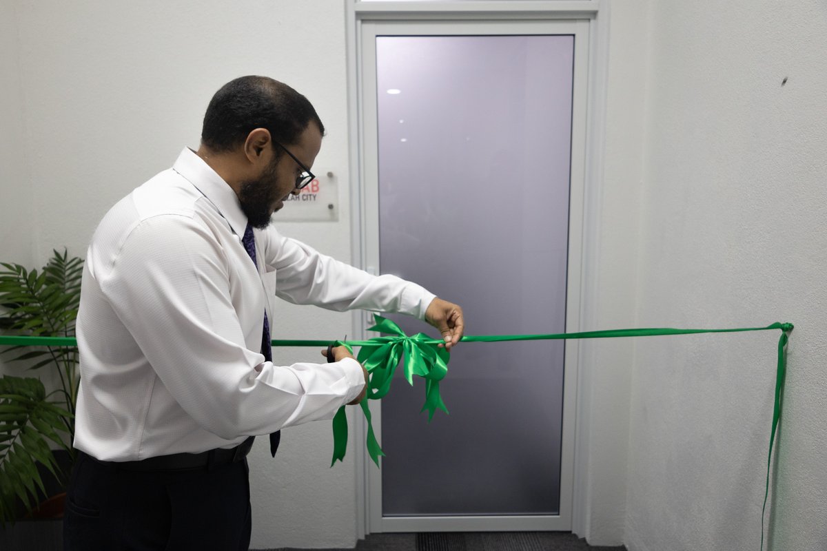 DMADDmv's tweet photo. Minister of Climate Change, Environment &amp; Energy, Hon. Ali Shareef inaugurated the Living Lab in Fuvahmulah City — a collaborative space for co-creating and testing locally driven climate resilience solutions, with access to the #Fuvahmulah #MHEWS platform.
#DigitalMaldives https://t.co/ejujVZ2PsF