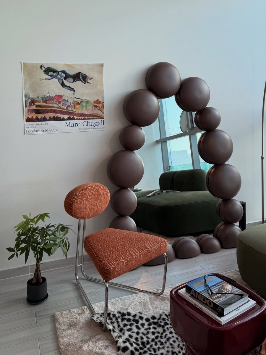 interiorstellar tweet media