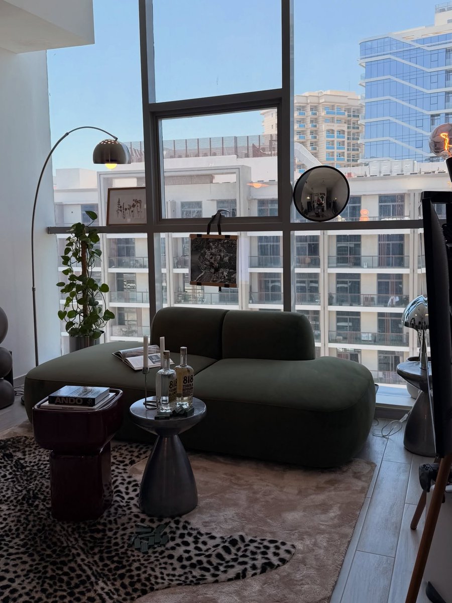 interiorstellar tweet media