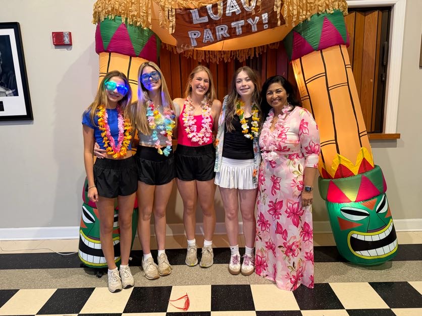 EpiscopalBR's tweet photo. Eighth graders are ready for summer! Students marked the end of their time in Middle School with a luau in the Visual &amp; Performing Arts Center. The countdown to Upper School is on! https://t.co/t5LRrEIUmX