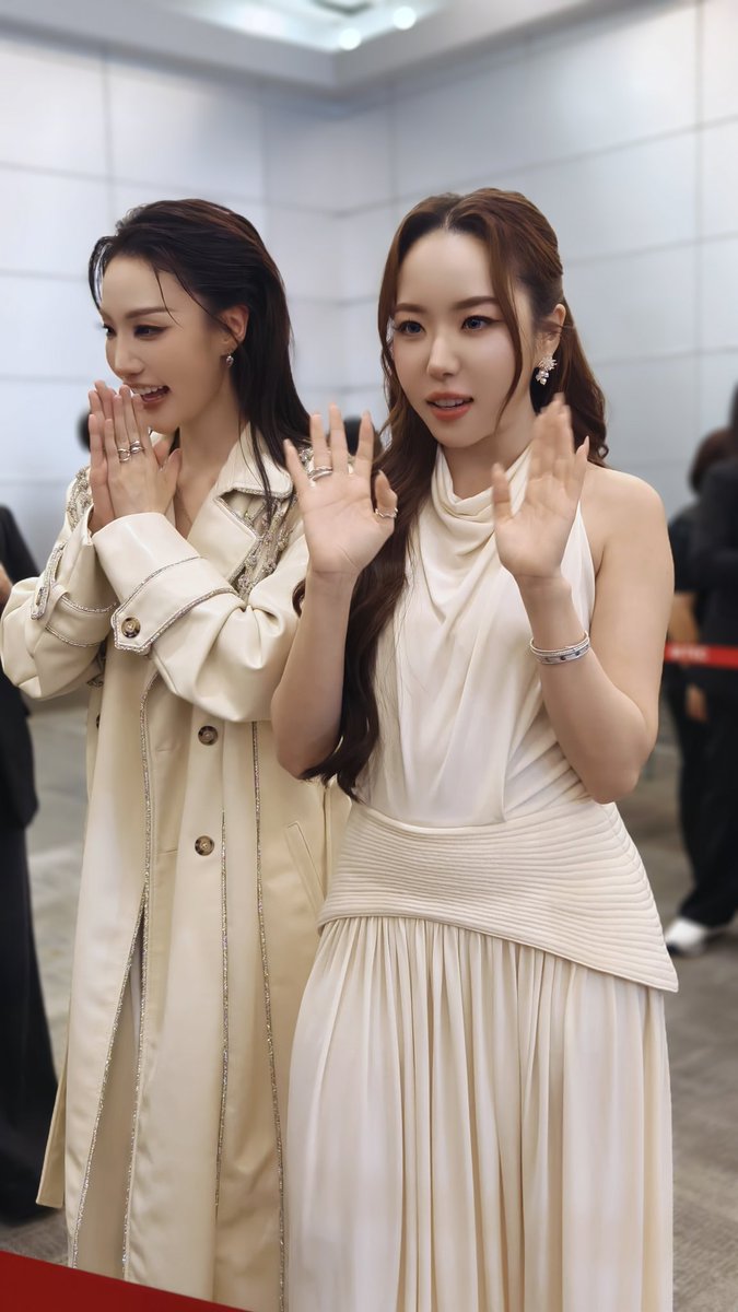 YueYue🐰 tweet media