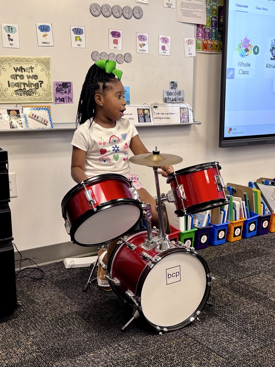 Midland_ISD's tweet photo. This morning, we welcomed our Pastors for MISD group to Bunche Elementary to share all of the great things happening throughout the campus! 
#ExcellenceInAction #EngageAndAct https://t.co/Qzytmm9ySZ