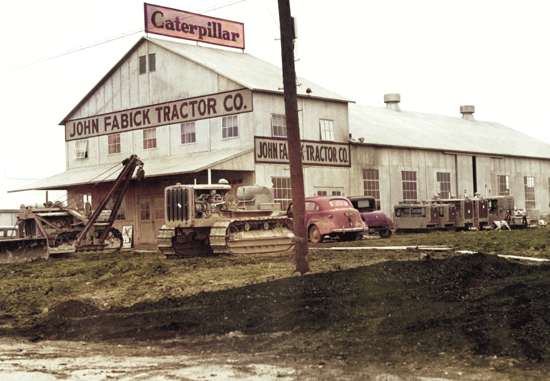 FabickCat's tweet photo. When #oil was discovered near Salem, IL in the #1930s, pipeliners got to work — and Fabick supported them with the equipment that kept projects moving.

Different decade. Same commitment.
"To Ever Serve Our Customers Better." https://t.co/3RnLX97xP1