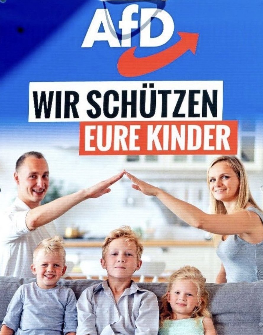 Patdinho911's tweet photo. @LeFigaroTV @mbockcote @EugenieBastie Il parle bien de l'AFD et de leurs références avec le nazisme ?!! https://t.co/woOIPXPx9A