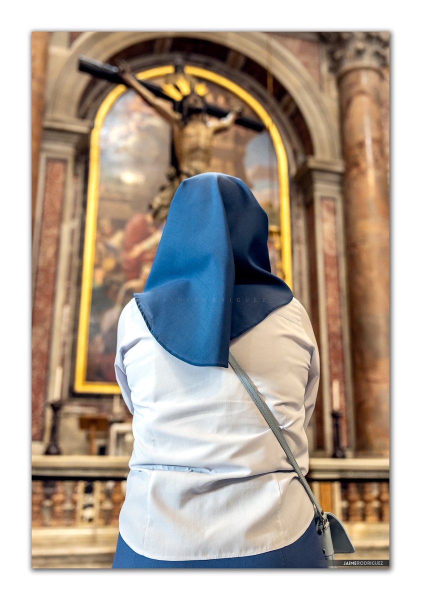 jaimerfz's tweet photo. Hoy hace un año...

El 14 de mayo, el Cachorro entraba en la Basílica de San Pedro del Vaticano y dejaba imágenes inolvidables para la historia de las cofradías de #Sevilla.

#ProcesiónRoma25
#JubileoCofradías2025 https://t.co/V7JpE84Ij6