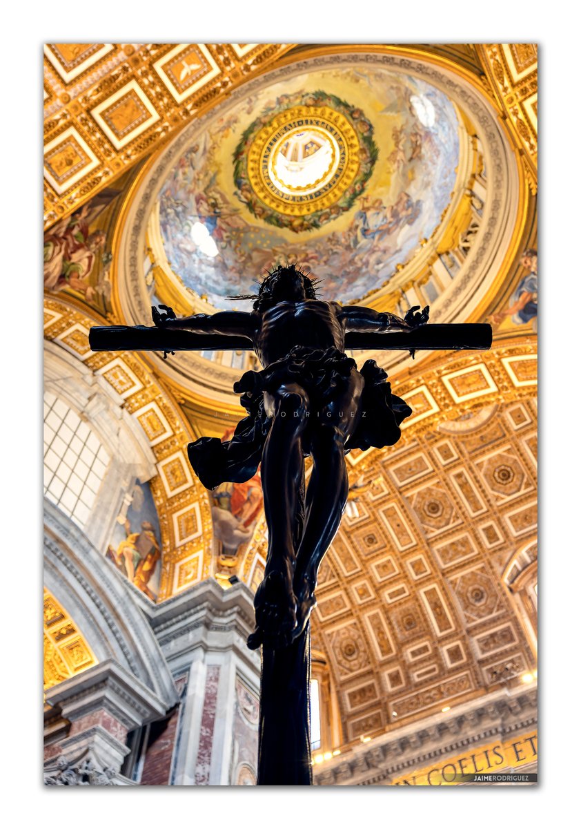 jaimerfz's tweet photo. Hoy hace un año...

El 14 de mayo, el Cachorro entraba en la Basílica de San Pedro del Vaticano y dejaba imágenes inolvidables para la historia de las cofradías de #Sevilla.

#ProcesiónRoma25
#JubileoCofradías2025 https://t.co/V7JpE84Ij6