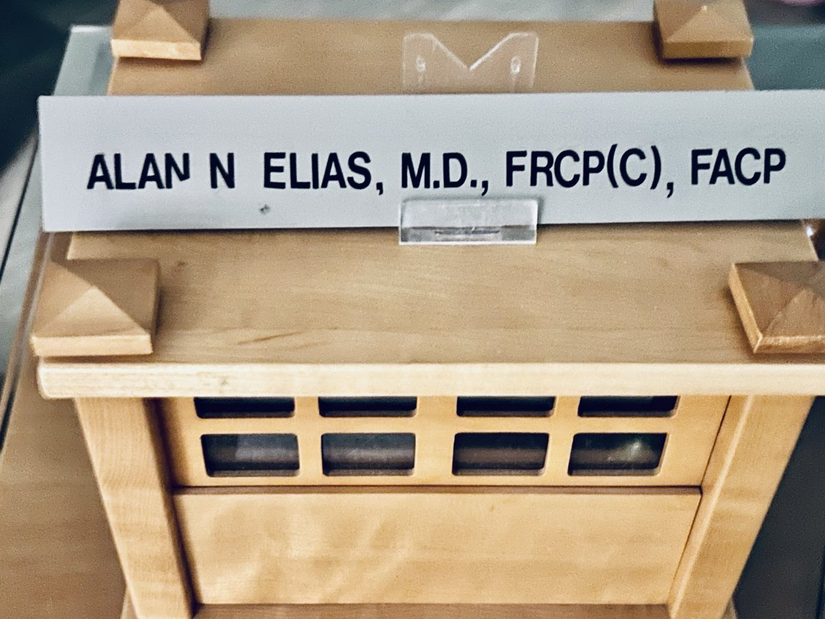 ocmaff's tweet photo. This beautiful pure silver prize box always makes me laugh 😂
Awarded to Dr. Alan N. Elias in 1968 for the Girish Ch. Ghosh Prize in Pathology at the Medical College of Bengal (University of Calcutta).
They engraved “COLLAGE” instead of “COLLEGE”… and the clumsy scratch-out makes the mistake even funnier!
Professor Emeritus Alan N. Elias, MD (UC Irvine) — who swept gold medals and awards throughout his years there — also holds Canadian Royal College credentials.
Part of our family “pyramid” of treasures ❤️🥇🏆