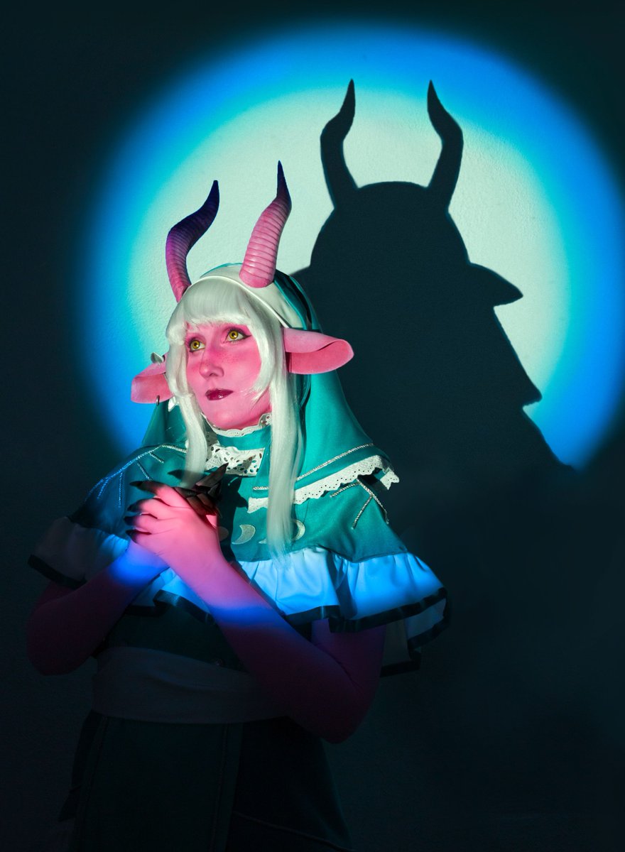 Kamomeus's tweet photo. "God, people love me, it's so cool 🩷"

ITS THURSDAY, LETS GO!!! TYRANNY PIC!!
#criticalrole #criticalrolecosplay https://t.co/TZ5pjS3Rb4