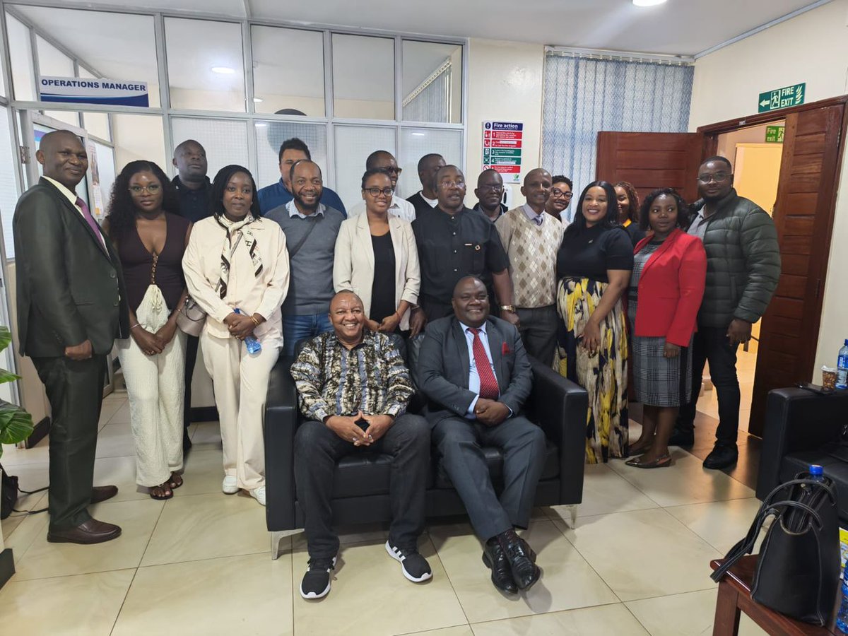 NamibiainKE's tweet photo. 🇳🇦➡🇰🇪 Namibian business &amp; govt officials, led by Honorary Consul Mr. Said Ali &amp; MSEA Chairman Mr. James Mureu, joined MPs &amp; youth leaders at Githunguri SACCO. Africa sharing solutions with Africa! 🥛🥑 #Cooperatives #NamibiaKenya #MSEA https://t.co/BGvy8zhHjE