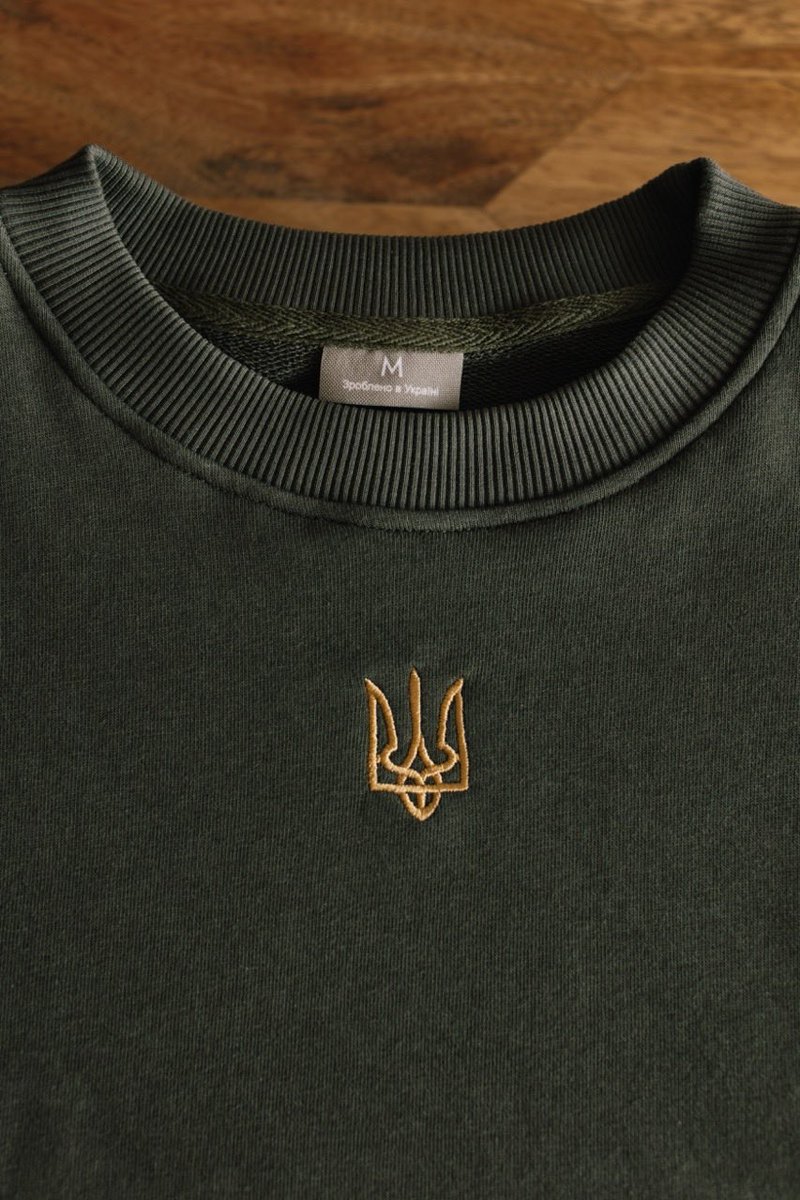 ua_shirt's tweet photo. 🇺🇦 Shop now &amp; support a Ukrainian small business through tough times!

Wear symbols of freedom
100% Made in Ukraine

Profits help Kyiv’s Main Military Hospital provide rehab equipment for wounded soldiers