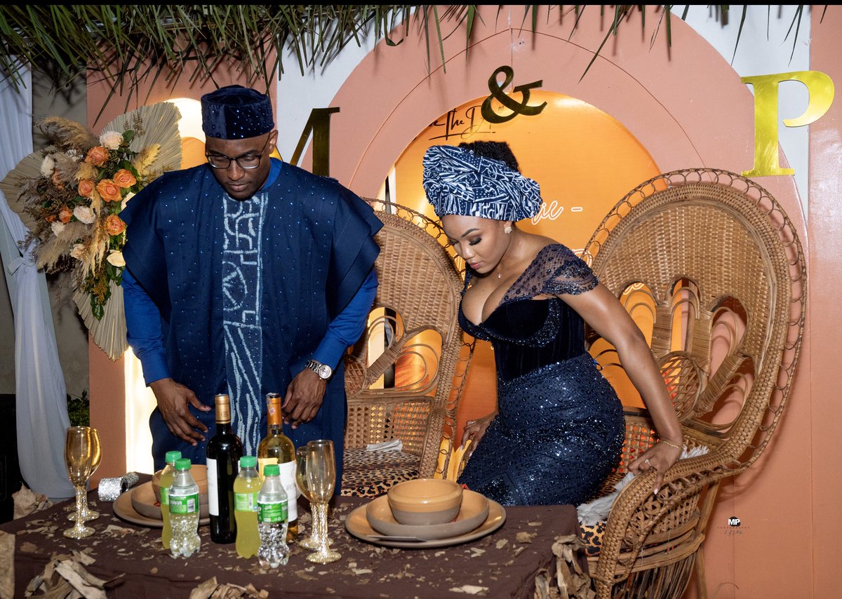 YvanManyo's tweet photo. Je suis photographe 
J’ai eu a couvrir un mariage traditionnel hier c’était magnifique ! ☺️😊 
Bref nous attendons vos réservations 😊😊🥰 237 651452177 https://t.co/RnnjYyfCRY