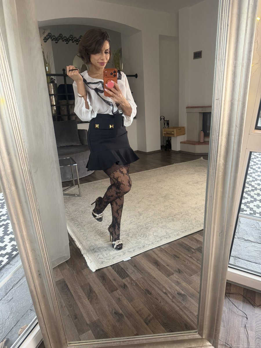 Paula Kaii tweet media
