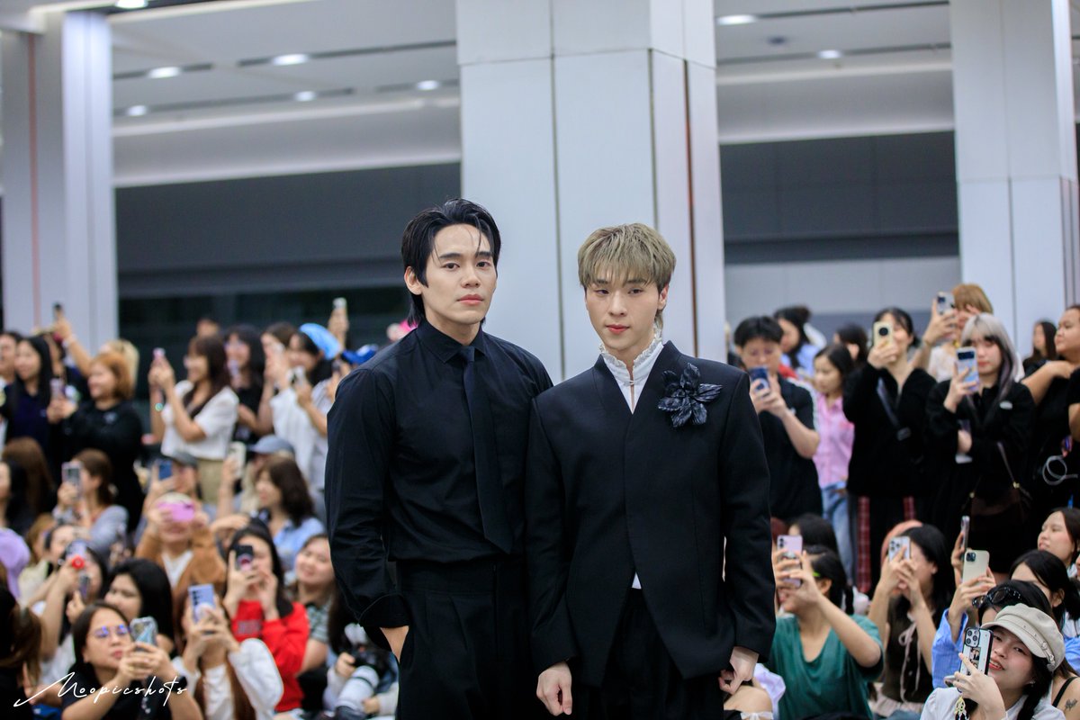 InfinityFSci's tweet photo. "𝘵𝘢𝘬𝘦 𝘺𝘰𝘶𝘳 𝘵𝘪𝘮𝘦, 𝘪'𝘭𝘭 𝘸𝘢𝘪𝘵 𝘧𝘰𝘳 𝘺𝘰𝘶"

4EVERUPART2 X KAZZAWARDS
#KAZZAWARDS2026
#ngernnn #oattrtt #เงินโอ๊ต 
#moopicshots https://t.co/NQsquL0xw6