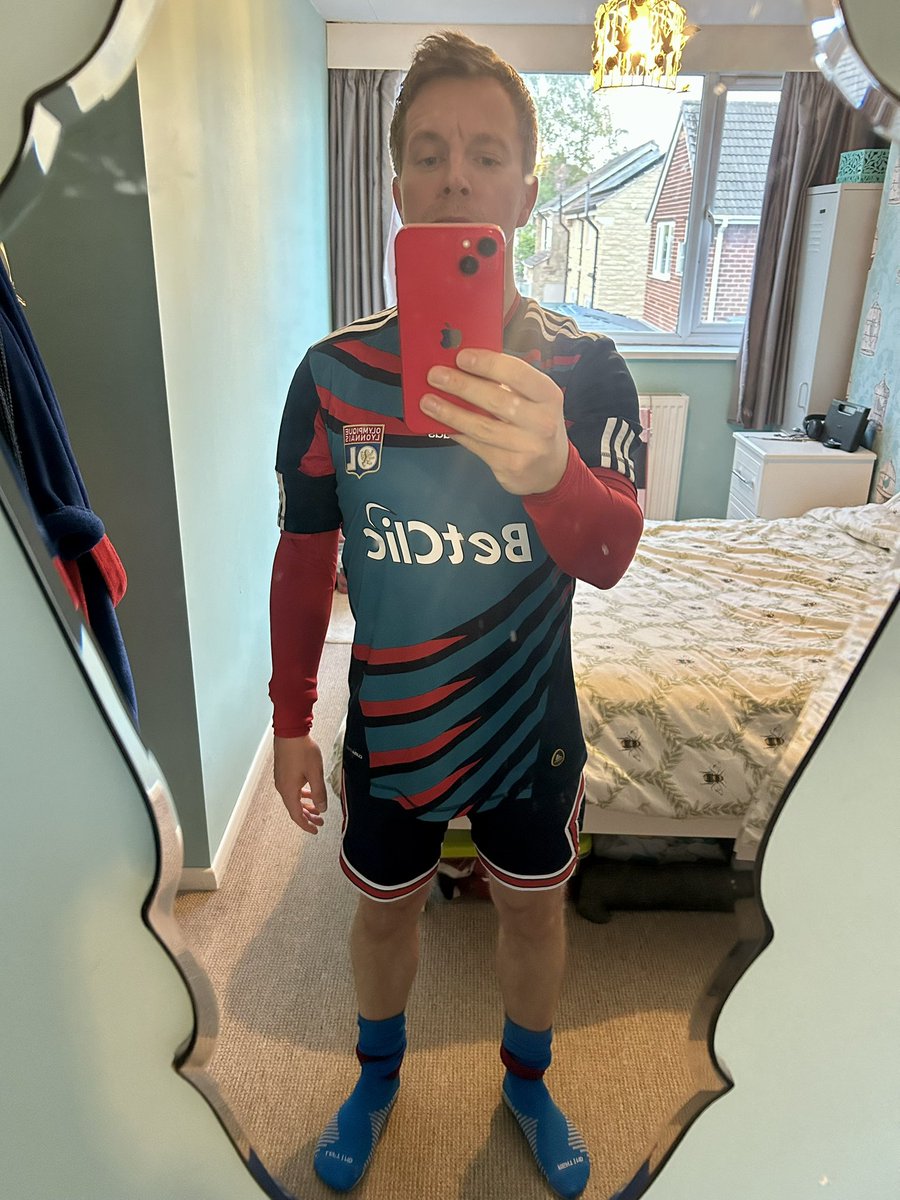 RPGilb's tweet photo. Thursday night #footballkit
Lyon 2010-11 third shirt                               PSG Air Jordan shorts                             Barcelona socks                                            

#footballshirt #footballshirts #FKW https://t.co/ayFIxx8doz