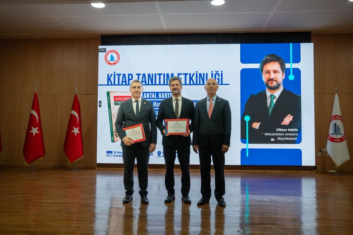 yucelnamal45's tweet photo. Yeni kitabım "Antal Bartus – Türk-Macar Teknik İş Birliğinin Biyografik Portresi" okuyucuyla buluştu! ✨
Bu özel günde bizleri onurlandıran, desteklerini her zaman hissettiğimiz Macaristan Ankara Büyükelçisi Sn. Viktor Mátis'e davetimize iştirakleri için en içten teşekkürlerimi sunarım.
Türk ve Macar uzmanların geçmişte attığı ortak adımları bugünün perspektifiyle kayıt altına aldığımız bu çalışmanın heyecanını paylaşıyoruz. 📚🤝 🇹🇷🇭🇺@MacaristanBE @MacarKultur @TC_Disisleri