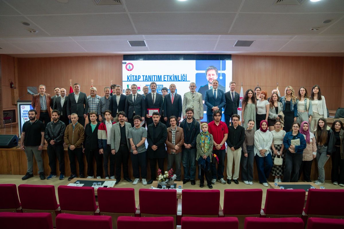 yucelnamal45's tweet photo. Yeni kitabım "Antal Bartus – Türk-Macar Teknik İş Birliğinin Biyografik Portresi" okuyucuyla buluştu! ✨
Bu özel günde bizleri onurlandıran, desteklerini her zaman hissettiğimiz Macaristan Ankara Büyükelçisi Sn. Viktor Mátis'e davetimize iştirakleri için en içten teşekkürlerimi sunarım.
Türk ve Macar uzmanların geçmişte attığı ortak adımları bugünün perspektifiyle kayıt altına aldığımız bu çalışmanın heyecanını paylaşıyoruz. 📚🤝 🇹🇷🇭🇺@MacaristanBE @MacarKultur @TC_Disisleri