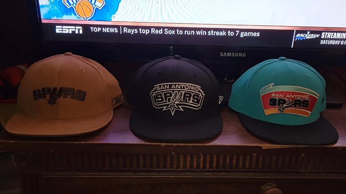 KaliG210's tweet photo. @spurs @HEB 🗣️ GSG! https://t.co/sYfap5qBoD
