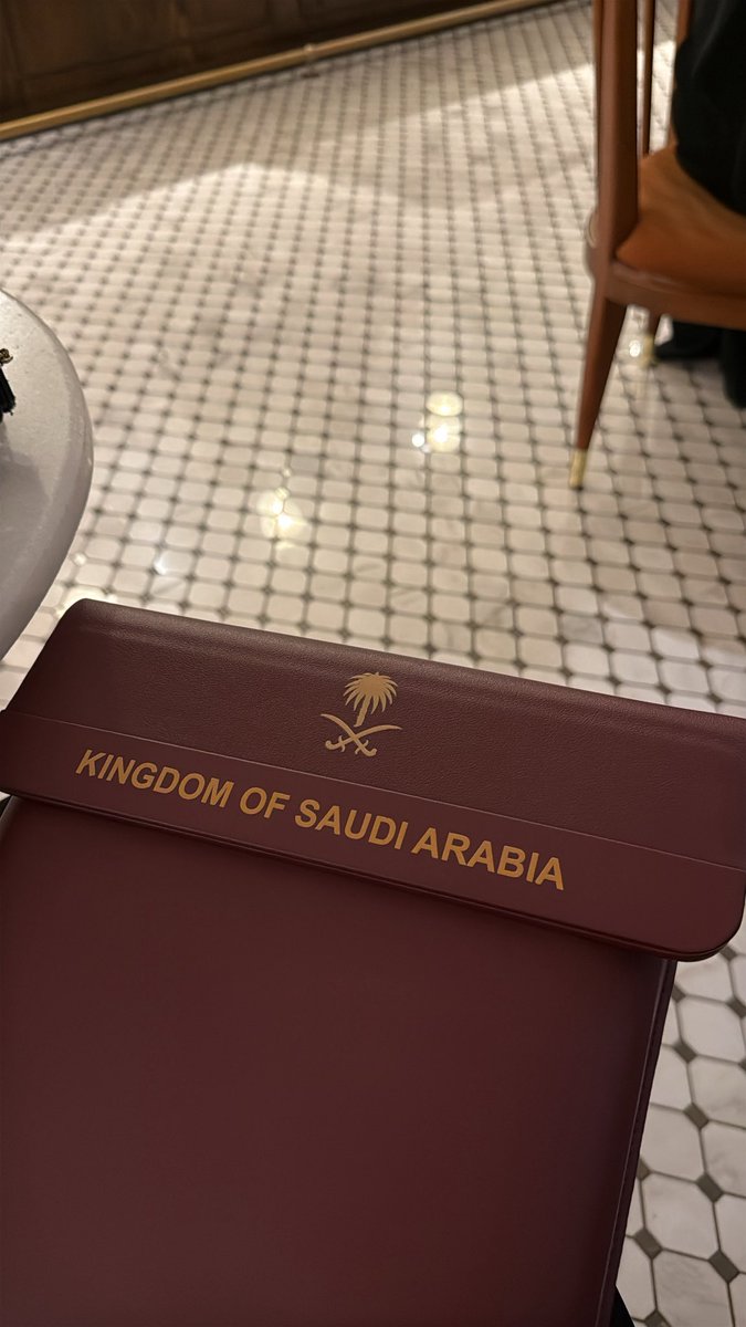 ُ tweet media