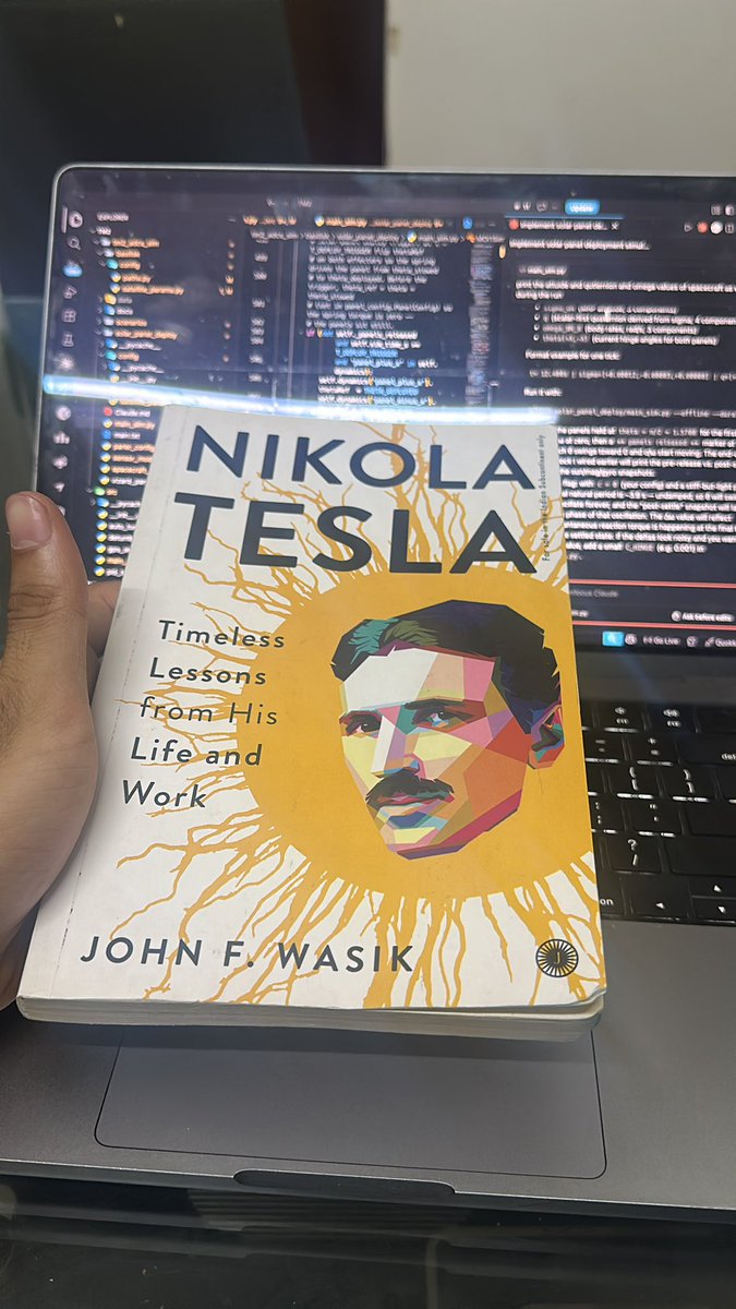 param_shankar18's tweet photo. Started to read after so longg… https://t.co/7HdGyBciFf