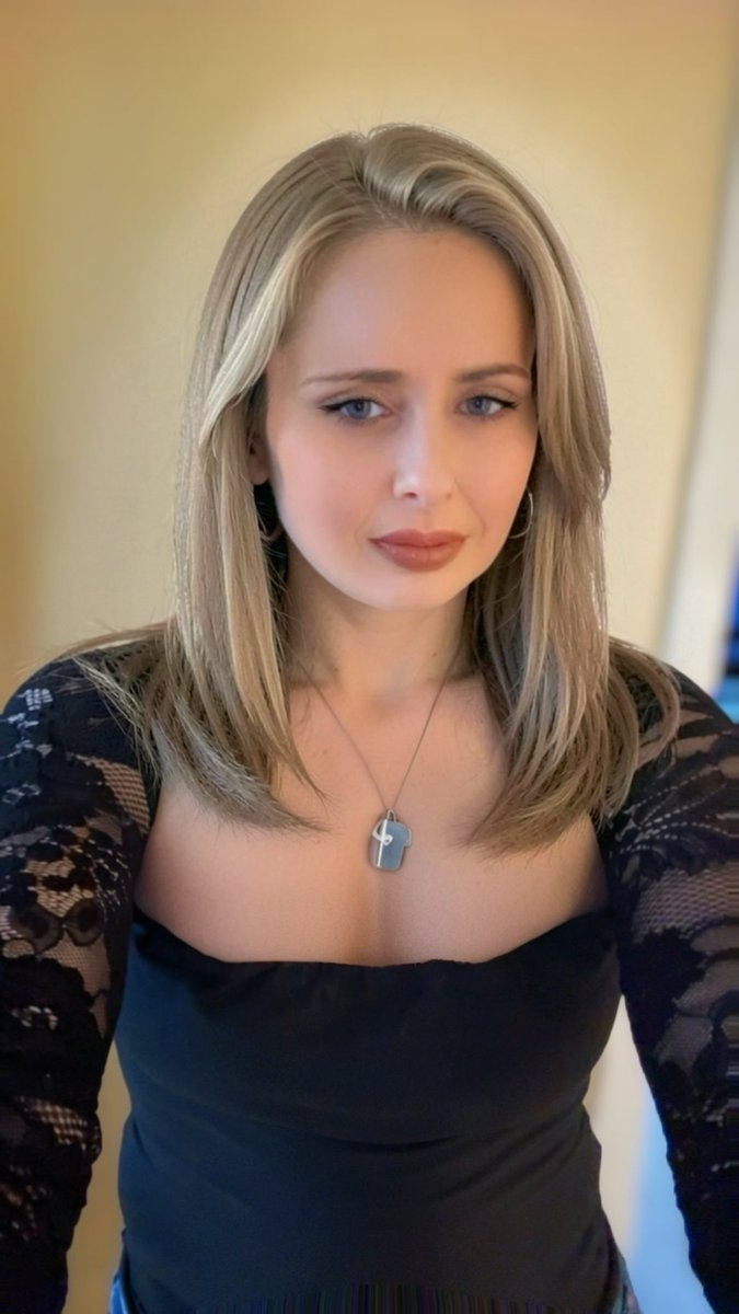 Maria Valo~👑🇫🇮🇺🇸 tweet media