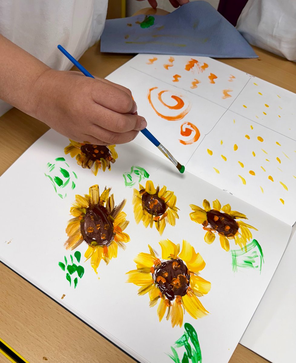 dixons_mb's tweet photo. Using lots of bold dashes and dots, year 1 have experimented with painting sunflowers in the expressive style of Vincent van Gogh #vangogh #painting #year1art #expression #markmaking #texture #shape #commitment https://t.co/3ZXbb0E2FQ