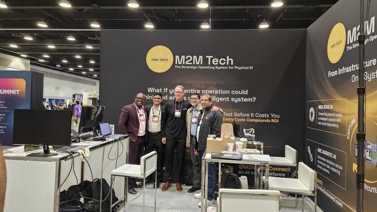 HiveRadar's tweet photo. @WebSummit Vancouver: big ideas, great people, and one very hardworking @HiveRadar  #EDC stealing a little spotlight.

Proud to be on-site with the @m2mtechconnect Team, @ashokkasilingam showing how portable edge infrastructure helps bring real-world AI to where the action is. https://t.co/FIB53xwHDu