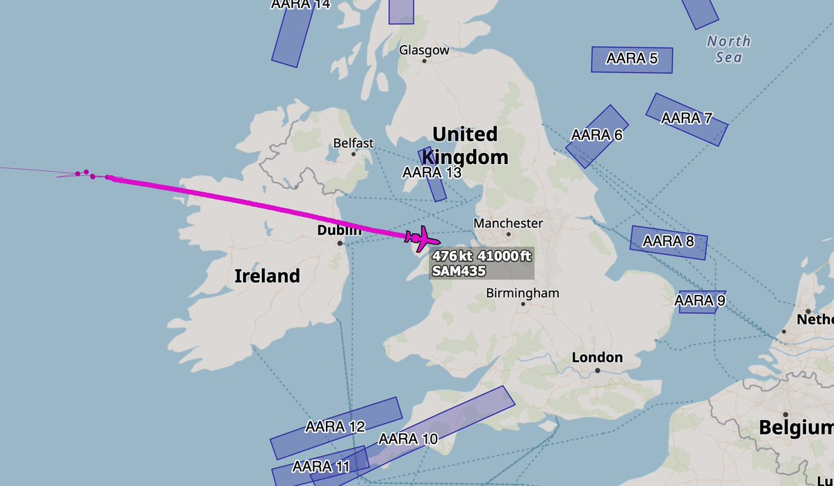 ArmchairAdml's tweet photo. #USAF United States Air Force
Gulfstream C-37B 1x
#AE6CF2 20-1949 - SAM 435
SAM 435 departed Andrews Air Force Base and is transiting UK airspace this evening. https://t.co/3kwlDhQCuQ