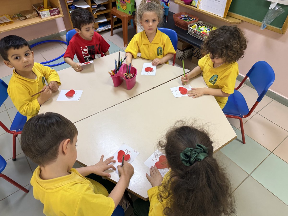 AbuGhadeer60349's tweet photo. From heart to art! ❤️✂️ Watch our KG1 butterflies take flight! @sashgh @Hhhsinfo @monifa_baba @tbaassiri https://t.co/NLcR8P8KXJ
