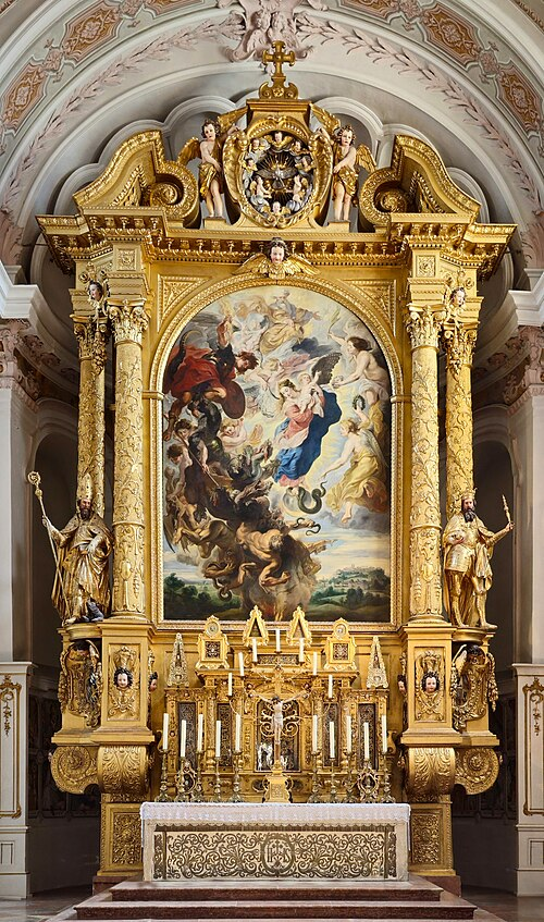 GerCathAes's tweet photo. Pope Benedict XVI was ordained in the Freising Cathedral.
The Romanesque Church was consecrated in 1205. https://t.co/ksjVFOOPAq