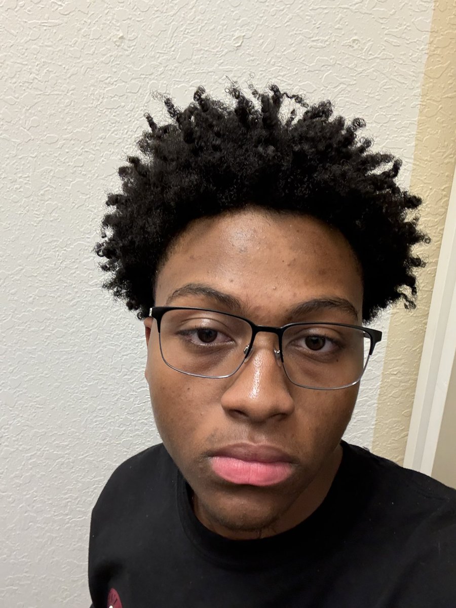 Treyshark tweet media