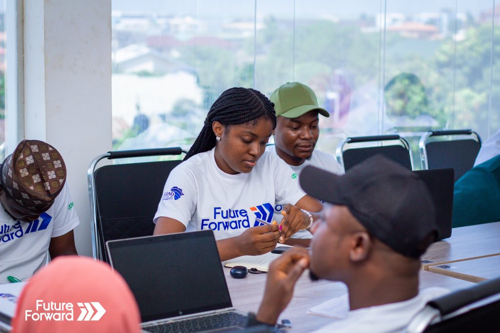 future4wardinc's tweet photo. 3. participants, our judges for their valuable feedback, participants for their passion &amp; commitment,&amp; our incredible team for their hard work in delivering a successful programme.

We appreciate the @Upwork Foundation for their generous support.

#FutureForwardInc #FFCreativeLab https://t.co/c1XEnd3prv