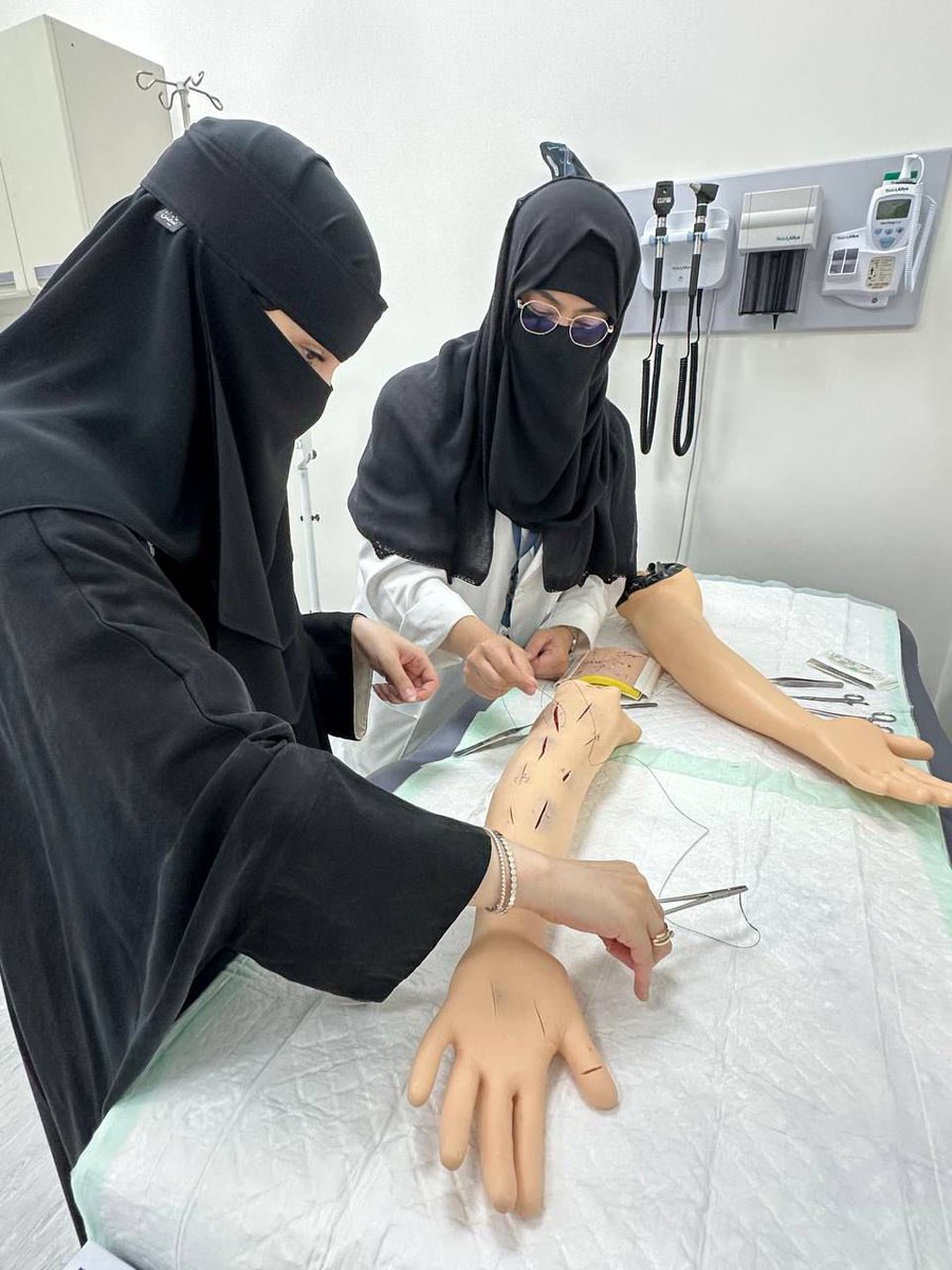 College of Medicine tweet media