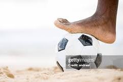 hey_itsmonk's tweet photo. Fascia training is a smart addition to football training for better movement quality and resilience, especially if you feel stiff or lack "bounce." 

Start with basic foot and mobility drills and combine it with your normal strength, skill and conditioning sessions. 

♥💡 https://t.co/mNF6wGyQPE