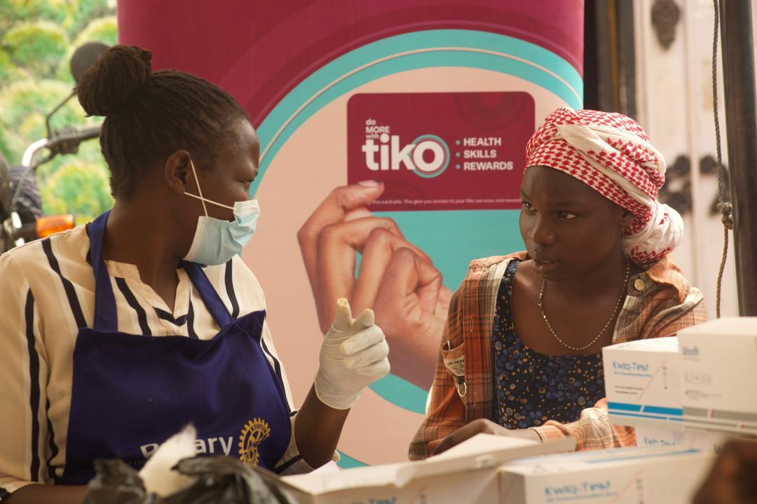uyahf1's tweet photo. “Residents received free HIV testing, malaria, typhoid, TB screening, STI/UTI treatment, and family planning services during the mobile clinic outreach in Nakawa Division.”
@RHUganda @tikoafrica @MinofHealthUG @AnsaSRHR @SRHRAllianceUg 
#Tosirika #EveryHourMatters https://t.co/p1AsUWVFqb
