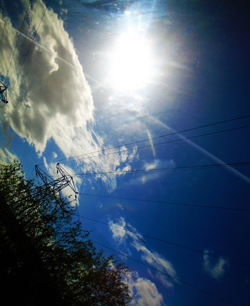 DavidNPilling's tweet photo. Recent photographs.
#photography #photograph #landscapephotography #pylons #photographyisart https://t.co/O3FAWD7967