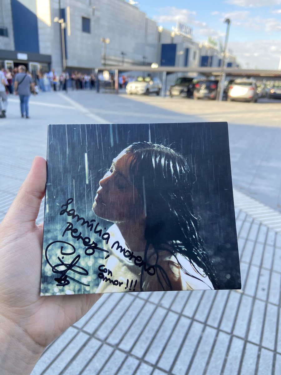 blancamp24's tweet photo. que guapa es que simpática que linda que guapa que simpática que linda que guapa que guapa @chiaraoliver https://t.co/x56PHfvFt3