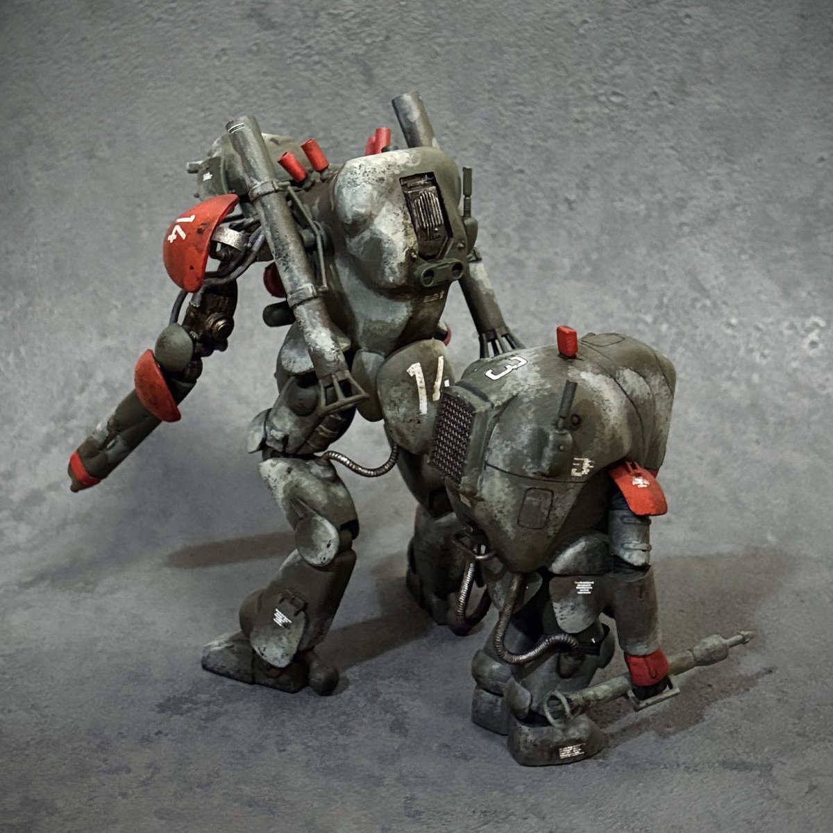 ok_daikon's tweet photo. メルジーネ&amp;グローサーフント1/35完成です！#マシーネンクリーガー #アクリジョン https://t.co/xFzmlOx95w