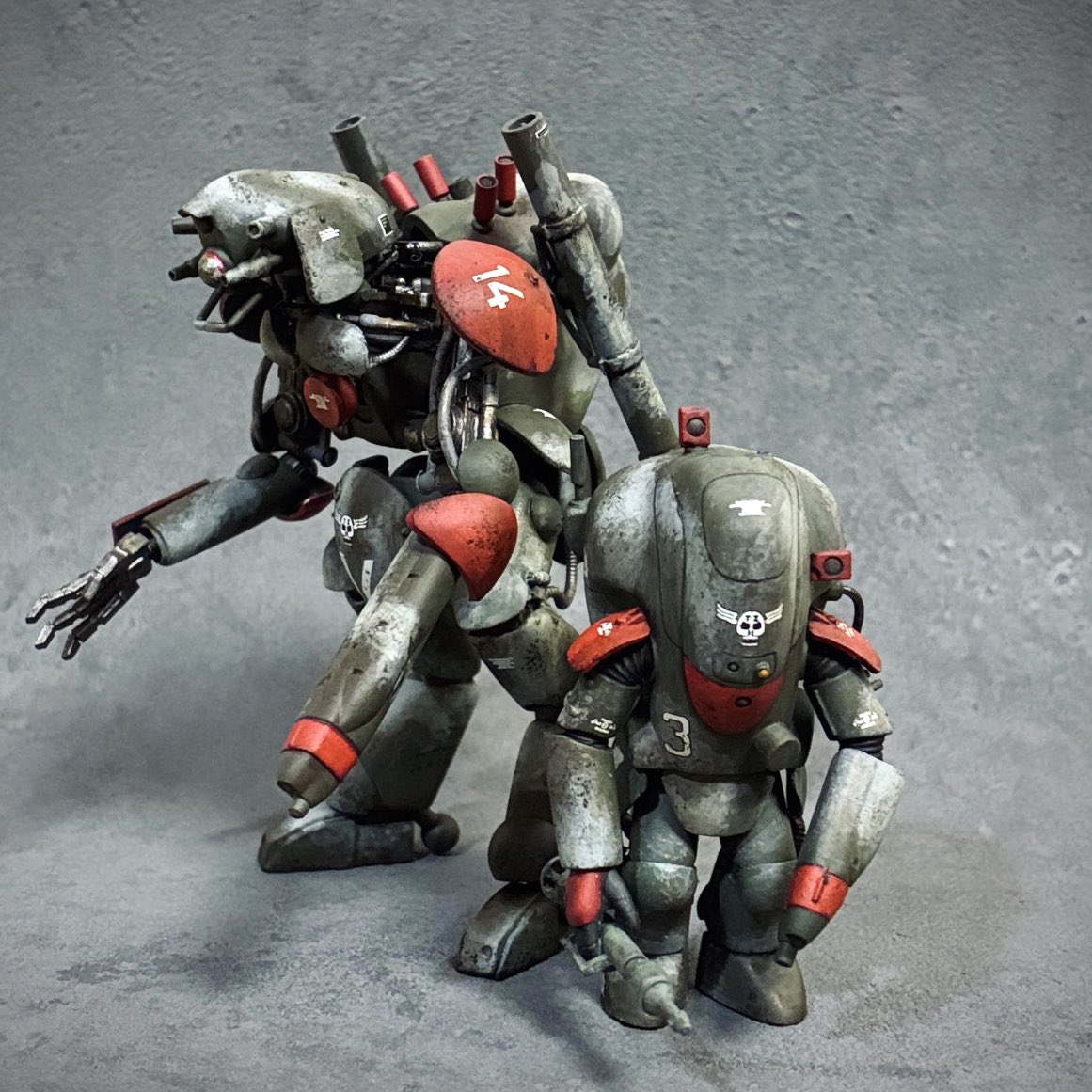 ok_daikon's tweet photo. メルジーネ&amp;グローサーフント1/35完成です！#マシーネンクリーガー #アクリジョン https://t.co/xFzmlOx95w