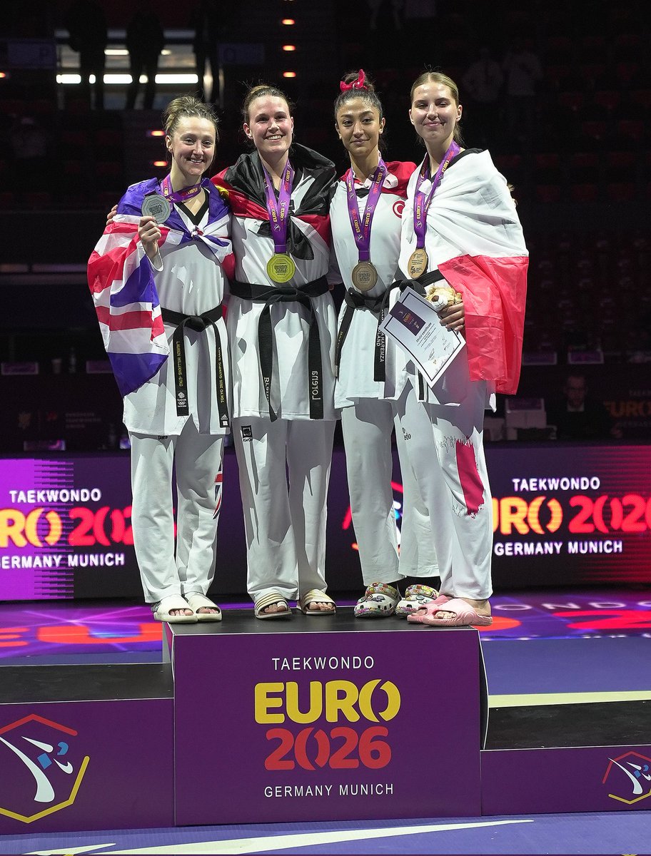 tkdfed's tweet photo. 💫Son gün 5 madalya daha!

🥋Almanya'da düzenlenen Avrupa Taekwondo ve Para Taekwondo Şampiyonası'nın son gününde milli sporcularımız 1 altın ve 4 bronz olmak üzere 5 madalya daha kazandı🇹🇷👏🏻

🥇Elif Sude Akgül
🥉Nafia Kuş Aydın
🥉Adem Arda Özkul
🥉Osman Ertürk
🥉Fatma Nur Yoldaş https://t.co/PHFkaAwcHl