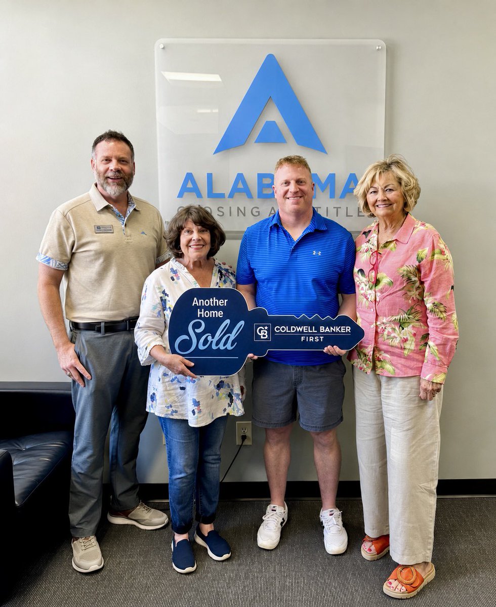 danielmstephens's tweet photo. Closed Today – 17023 Red Hill Rd. Athens, AL! 🎉

Congratulations to Alex on the successful closing of the home we listed just a few short weeks ago, Monday we’ll be helping him start the next one as we close on his beautiful new townhome in Clift Farms. https://t.co/hKHWEL6zle