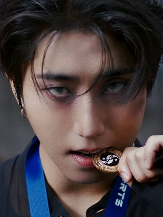 ★ mon ! 🍮 ࣪⭑ saw skz ² tweet media