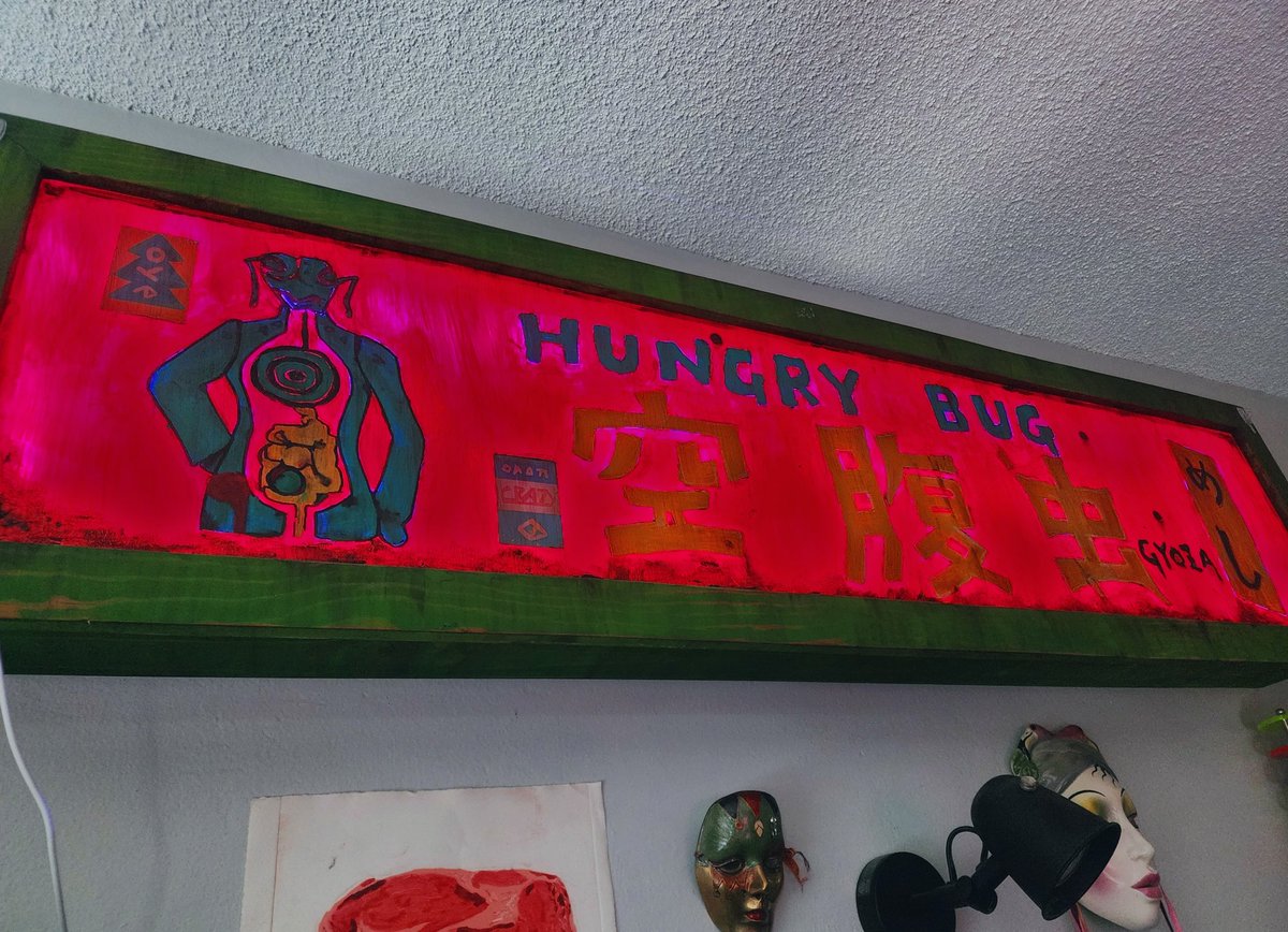 CH1MERA_ERA's tweet photo. hungry bug sign i made back in 2021 :P https://t.co/yd72k0tnYE