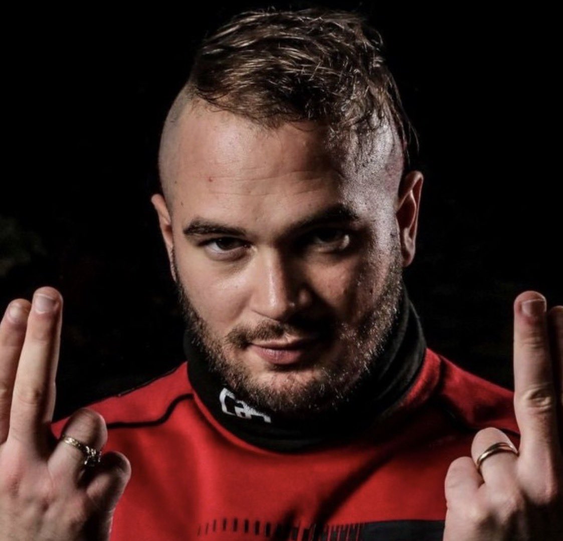 Ox_Timmmm's tweet photo. Toujours quelques disponibilités pour le concert de JUL au stade de France demain à partir de 110€ par ticket venez privé 
Fosse 
Cat 2 et 3 de dispo https://t.co/fp5JOS9IRM