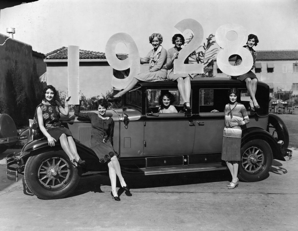 Suzanne08253534's tweet photo. 1928 WAMPAS Baby Stars https://t.co/plU0neJrgk