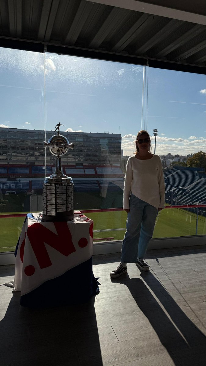 AlexaSca's tweet photo. Felices 127 mi querido Nacional 💙🤍❤️ 
El escudo más inmenso que la gloria pudo soñar ✨ https://t.co/iX6lis5A0W